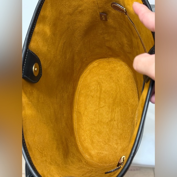 Coach Dakota Bucket bag GUC - Picture 8 of 8